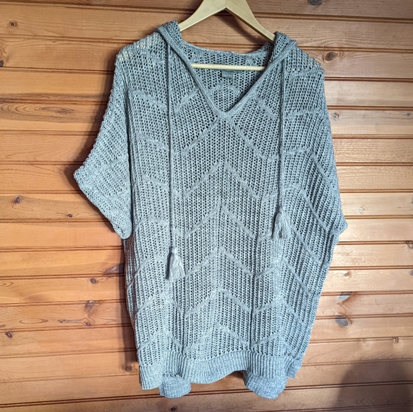 Natural Reflections Sweaters - [ Natural Reflections ]  Short Sleeve Hooded V-Neck Knit Sweater